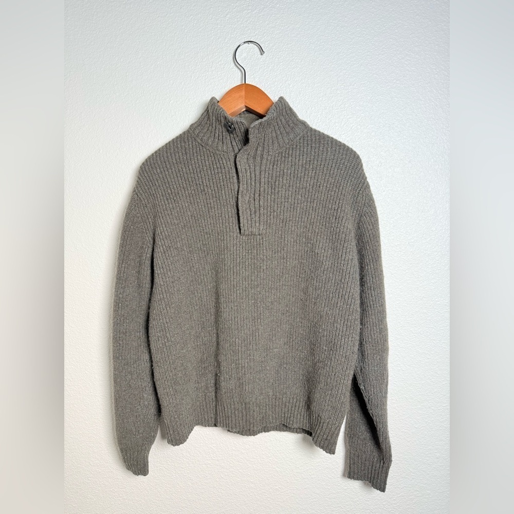 American Eagle Outfitters Brown Green Wool Vintage Slim Fit Sweater Size Large